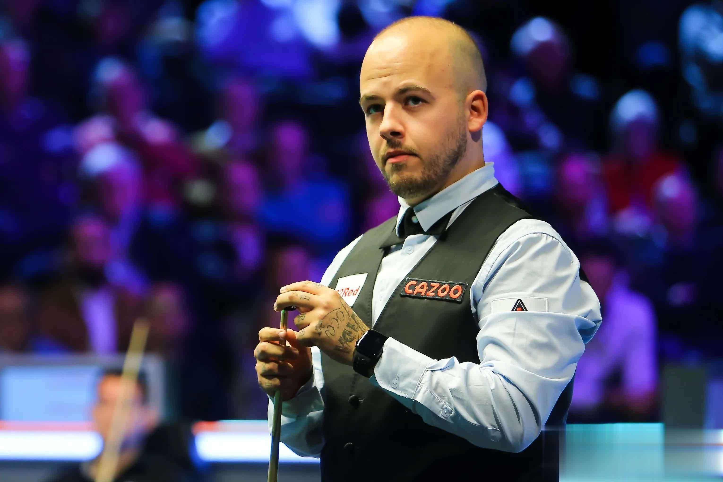 河床队在与 河床队在与