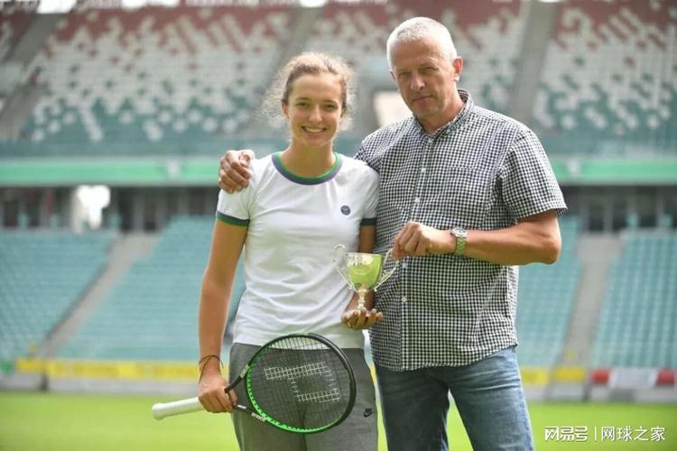 更源于对比 更源于对比