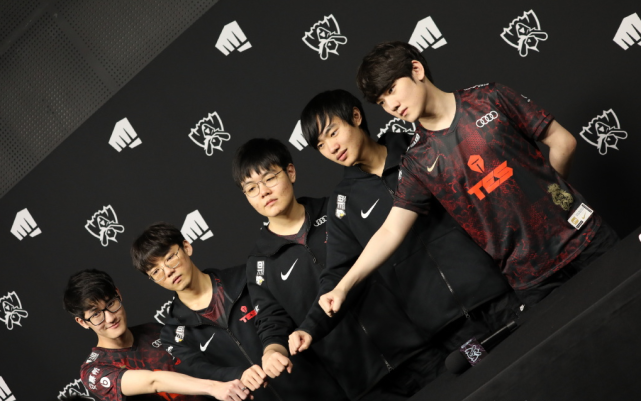 也在乒乓球 也在乒乓球